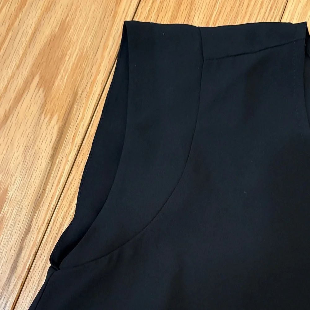 The Limited Elegant Black Blouse - Picture 3 of 4